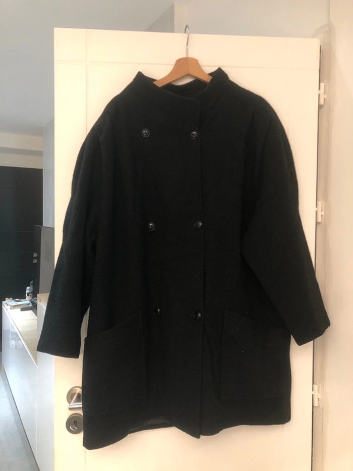 Manteau noir en laine