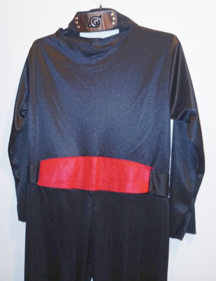 Déguisement Ninja avec bandeau argenté Auchan
T. 6-7 ans - photo numéro 2