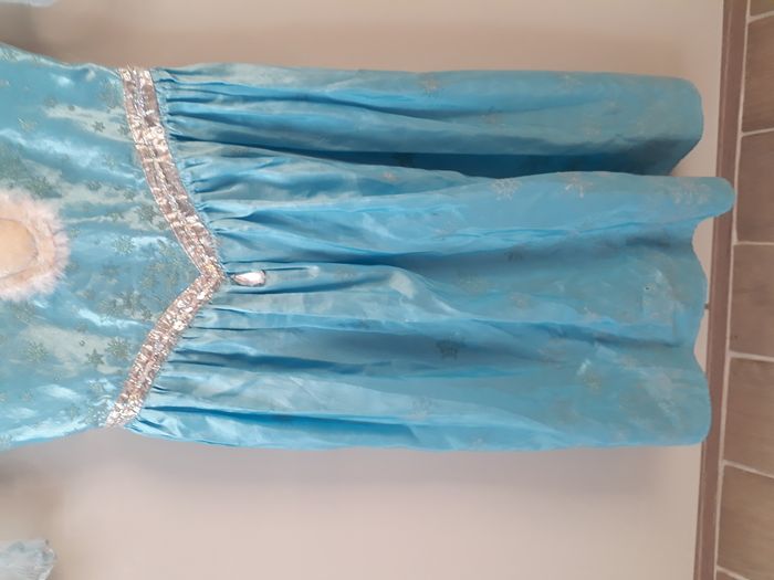 Déguisement robe de princesse bleue 5 - 6 ans Disney - photo numéro 4