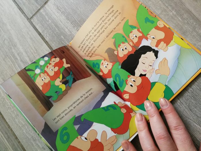 Blanche-Neige, contes pour petits - photo numéro 2