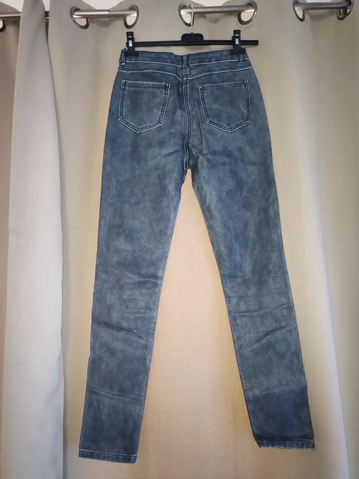 Jean enduit gris foncé - photo numéro 3