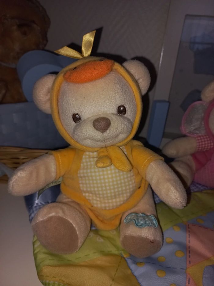 Tapis d'éveil Fischer Price Doux rêves papillons et 3 peluches hochet assorties état neuf - photo numéro 2