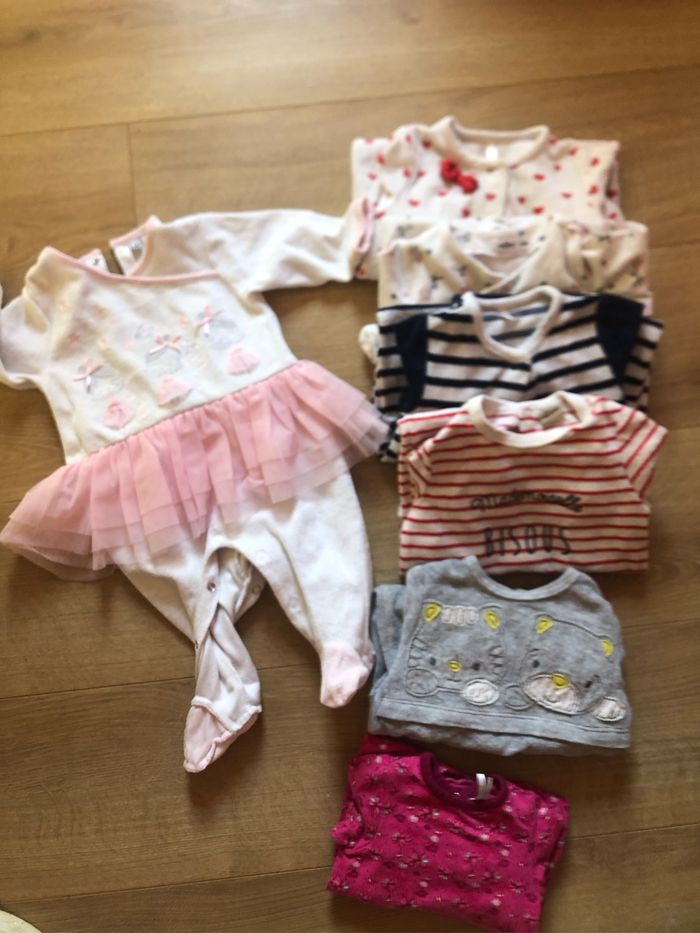 Lot pyjamas 6 mois