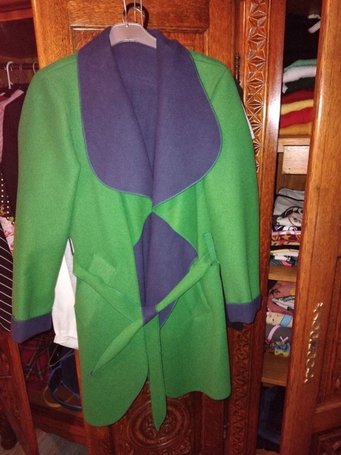 Manteau vert intérieur marine