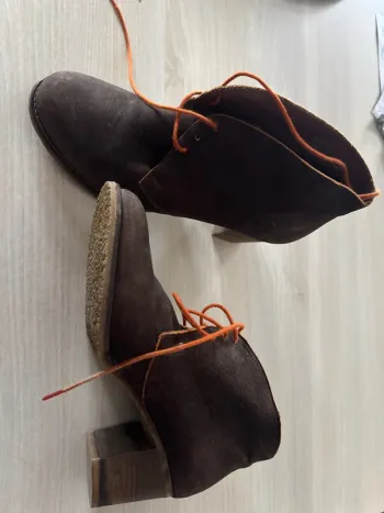 Bottines daim cuir laçage