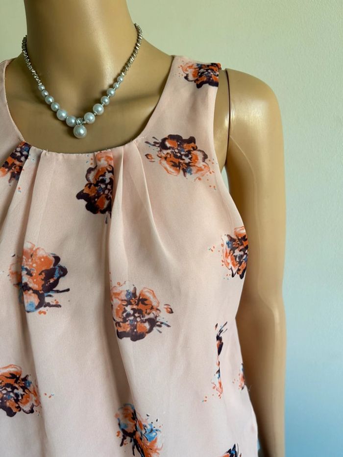 Blouse rose et fleurie sans manches Vero Moda taille XS jamais portée - photo numéro 6