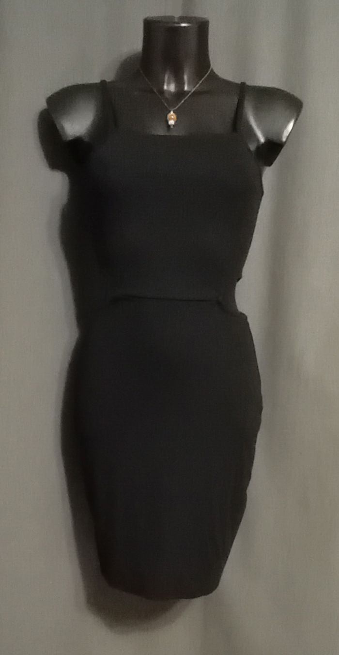 Robe noire à bretelles Kiabi - photo numéro 2