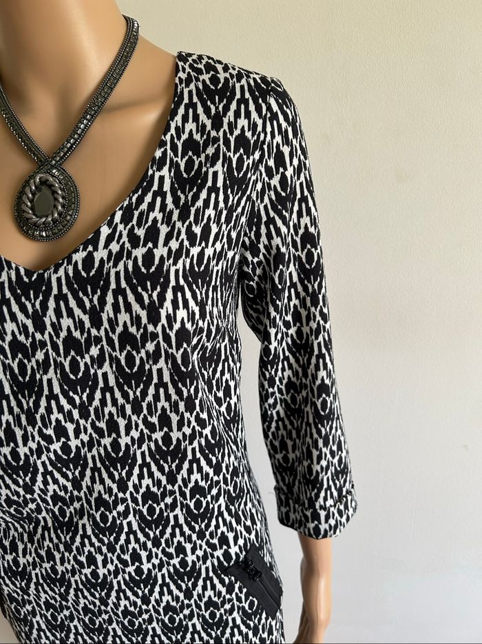 Robe noire et blanche JBC taille 36 jamais portée - photo numéro 4