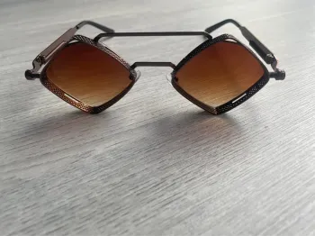 Lunettes teintées steampunk