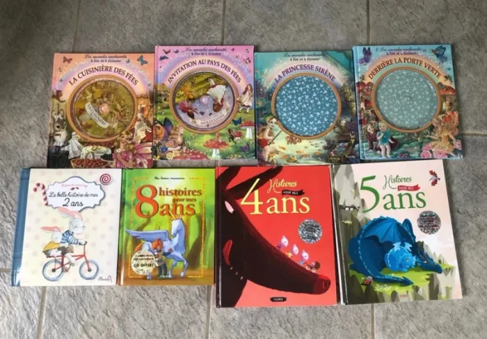 352 - 8 livres et 4cds