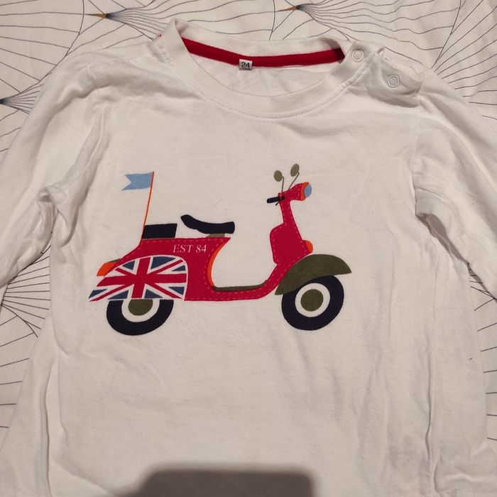 T-shirt manches longues 24 mois 🛵 - photo numéro 2