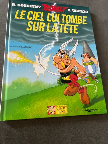 Bd Astérix tome 33 le ciel lui tombe sur la tête