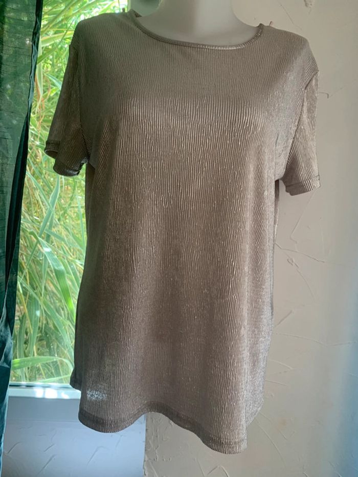 Tee shirt taille 38 beige brillant - photo numéro 6