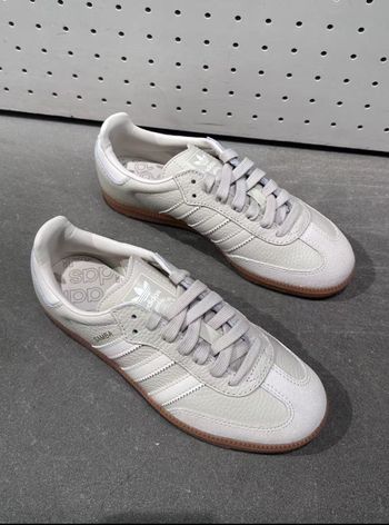 38：En stock : Baskets classiques ADIDAS ORIGINALS SAMBA OG. Un modèle plébiscité par les célébrités 