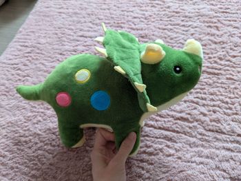 Peluche dinosaure
