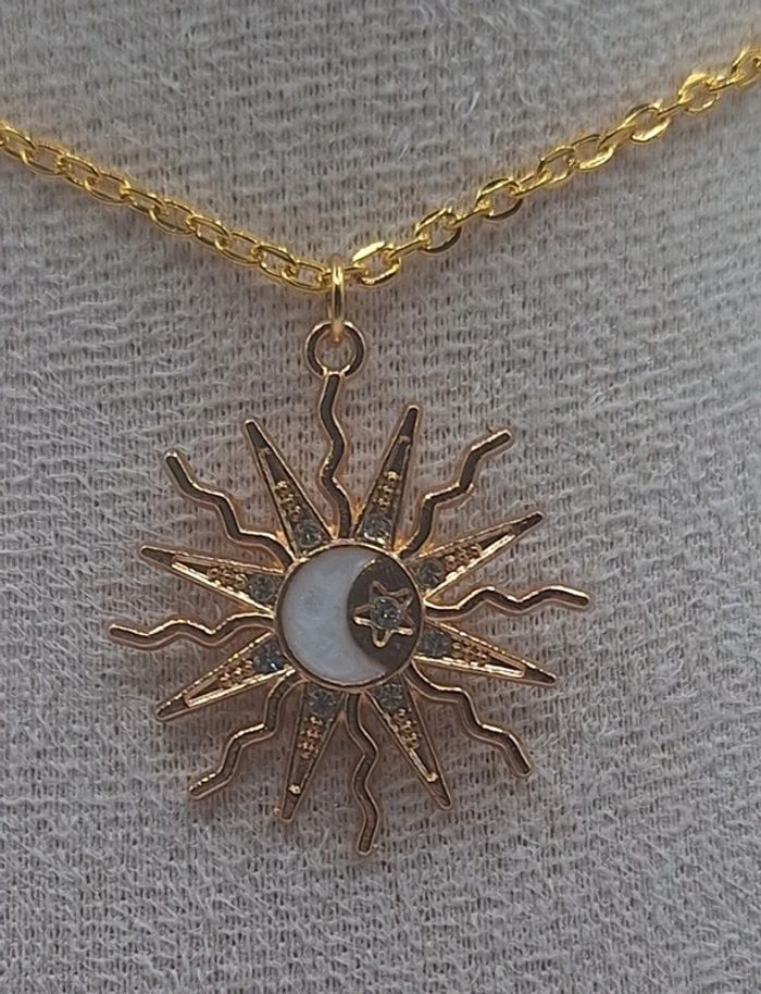 Collier soleil et lune - photo numéro 2