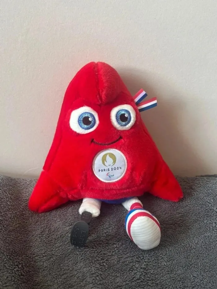 Doudou JO Paris 2024 Paralympique