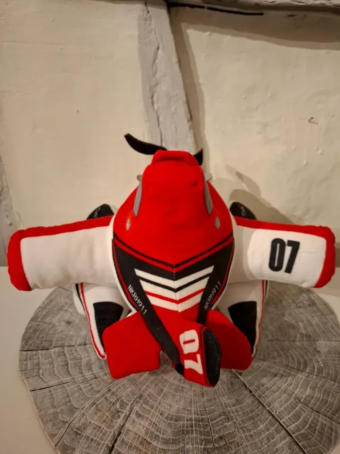 Peluche Planes Dusty bombardier a eau - 35 cm - photo numéro 3