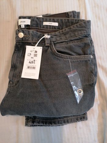 Jean neuf homme taille 44