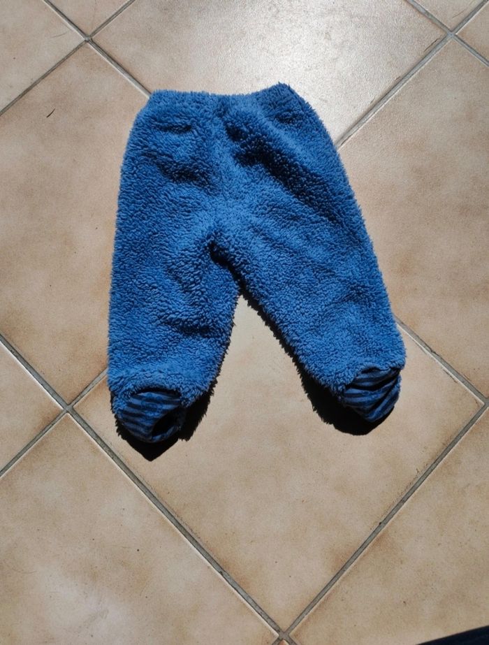 Adorable pantalon polaire bouclée bleu - Doudou pour l'hiver - Taille 6 mois (23) - photo numéro 2