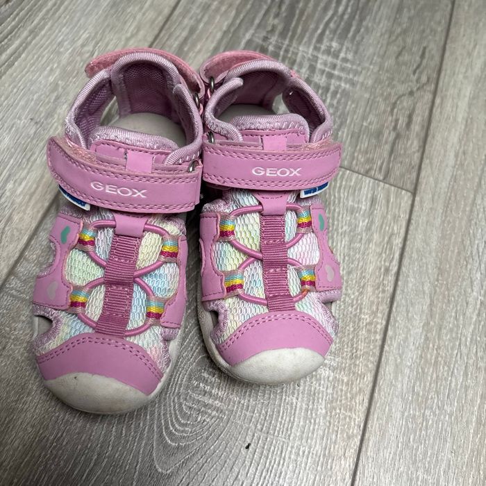 Sandales Geox taille 25 rose