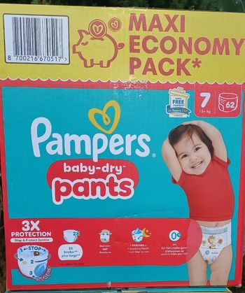 62 couches Pampers pants taille 7