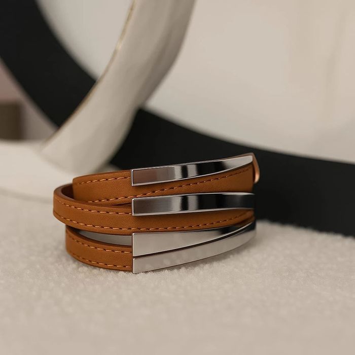 🌟 Bracelet Victoria triple rang – Camel & acier inoxydable 🌿
