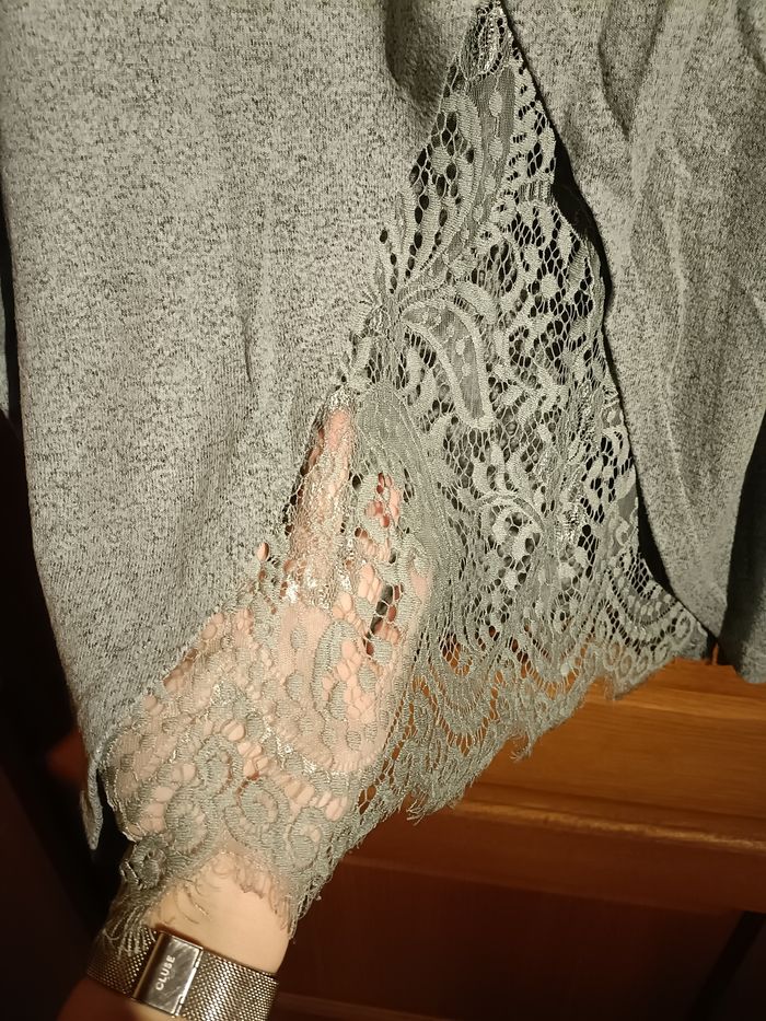 Pull a dentelle - photo numéro 4