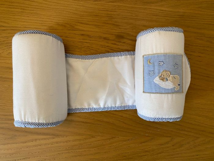 Coussin cale bébé positionneur blanc/bleu réglable - photo numéro 2