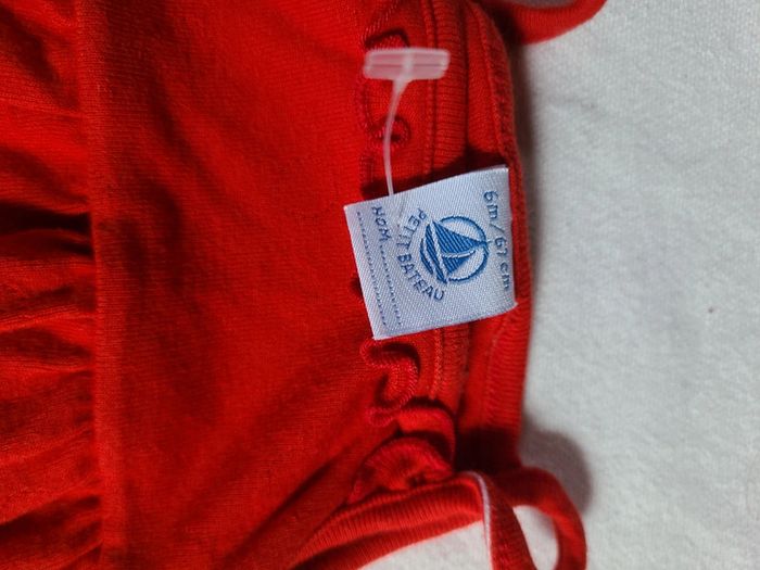 Lot 2 robes été  uue neuve et un body filles 6 mois petit bateau - photo numéro 3