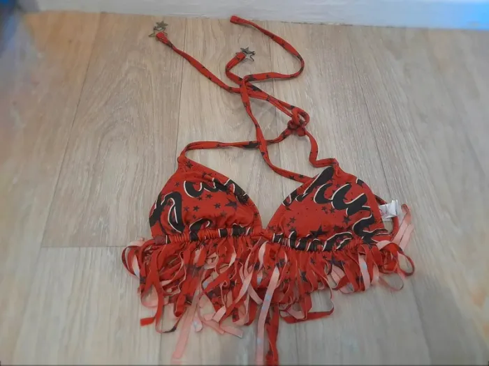 haut de maillot de bains taille 32
