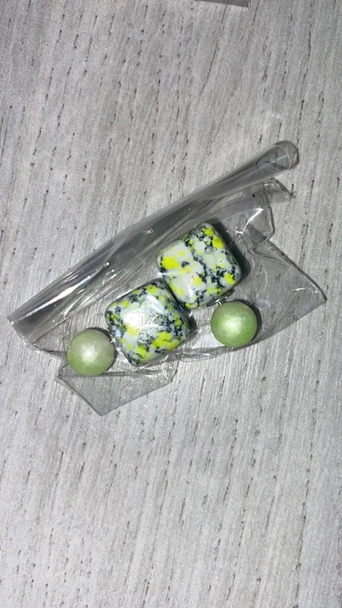 Lot de 7 boucles d’oreilles - photo numéro 2