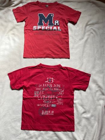 2 tee-shirts 8 ans