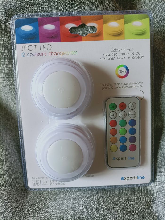 Spots leds adhésifs avec interrupteur