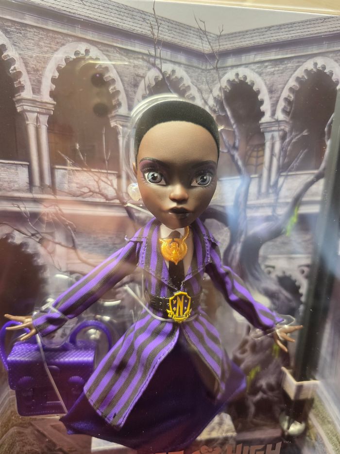 Monster high bianca barclay mercredi addams - photo numéro 2