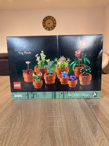 Lego icons - 10329 neuf