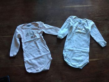 Lot de 9 bodies bébé fille 6 mois