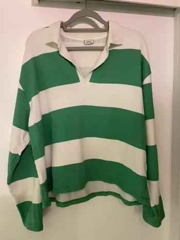 Polo rayée vert et blanc femme taille 36 de marque Pimkie très bon état