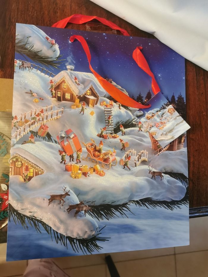 Gros lot de noel neuf valeur 22 euros - photo numéro 6