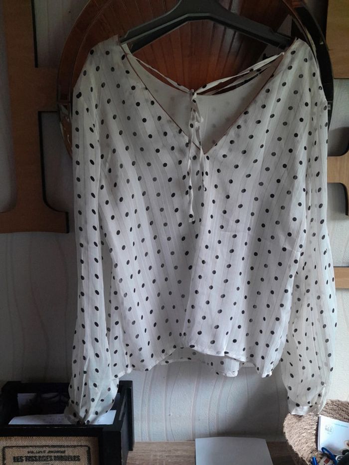 Blouse blanche - photo numéro 3