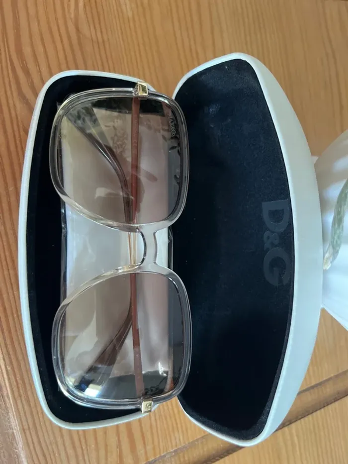 Lunettes de soleil femme - photo numéro 4