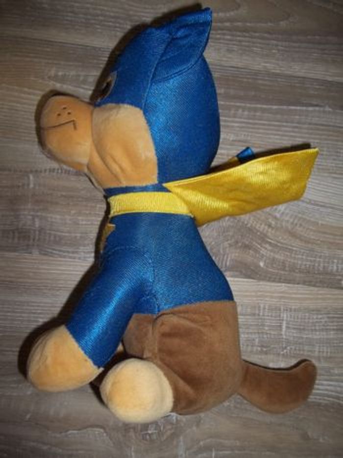 Peluche Chase de la Super Pat'Patrouille assis - photo numéro 3