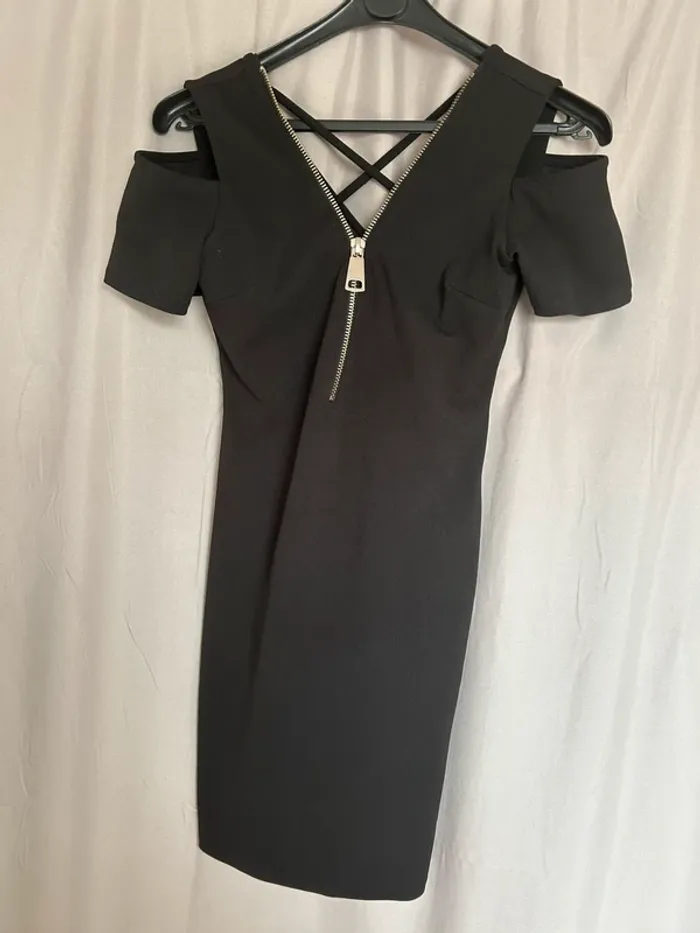 Robe noir