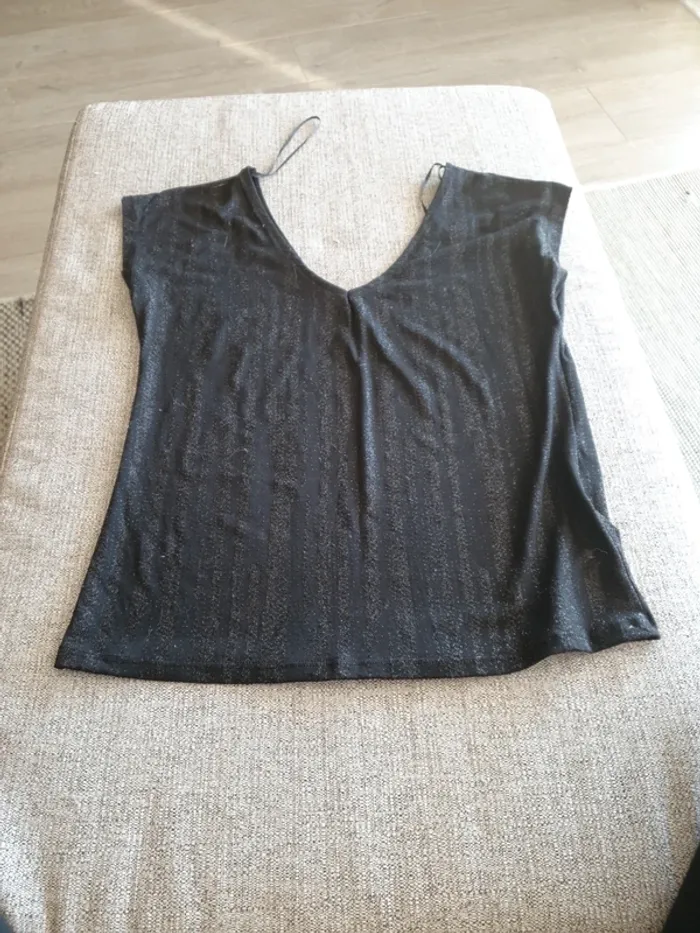 Tee shirt à paillete - photo numéro 3