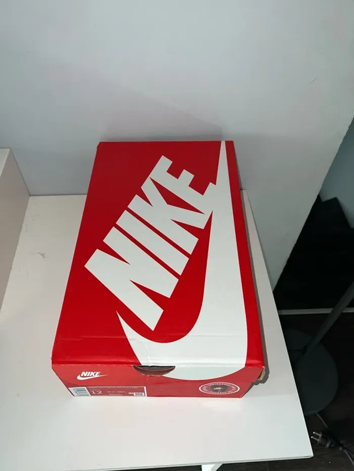 Basket Nike Taille 44.5 unisex - photo numéro 14