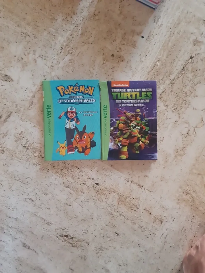 Lot de livres Pokemon + Tortue Ninja