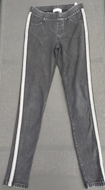 Beau pantalon noir et argenté