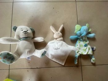 Lot de 3 doudous bébé neuf