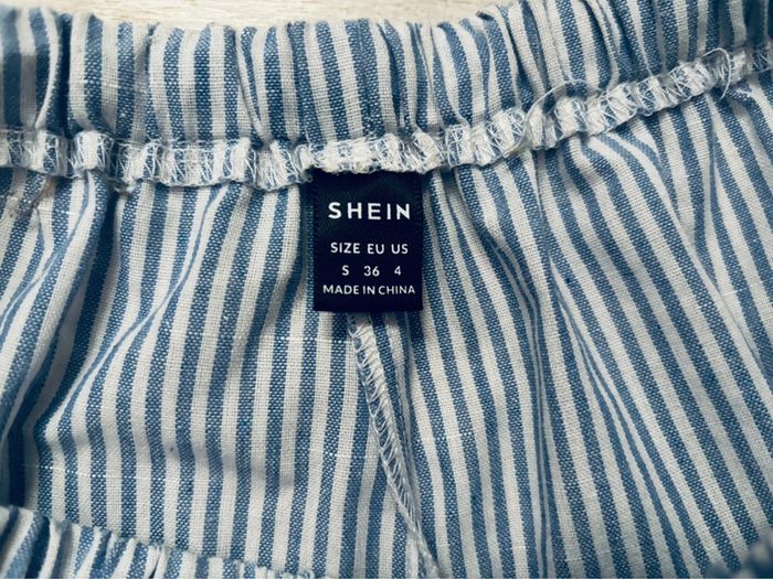 Short rayé bleu  shein taille 36/s femme - photo numéro 3