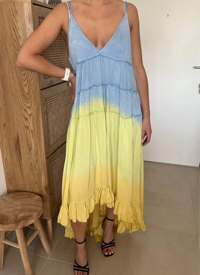 Robe longue d’été bleue et jaune Caractère(s)
